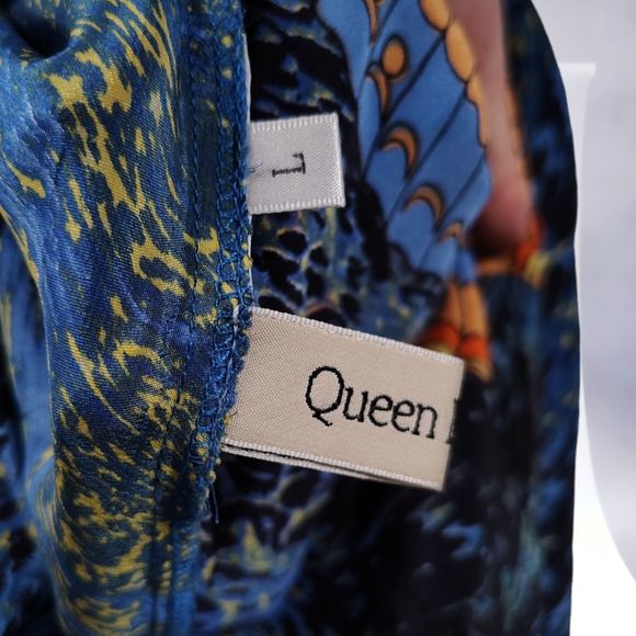 Queen Mulock Butterfly Print Shirt Dress Size M Blue Short Sleeve Pullover Silk - Picture 11 of 12